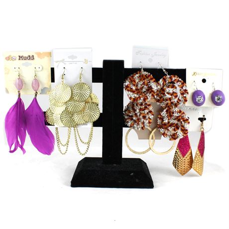(700) Large Size Wholesale Assorted Ladies Dangling Earrings Jewelries