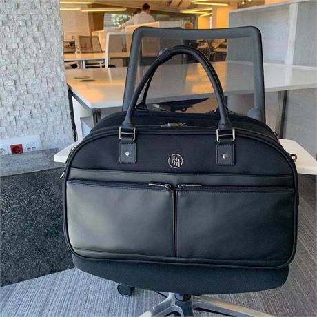 200 Brand New Micro Leather Travel Weekender Bags with USB Charging Port
